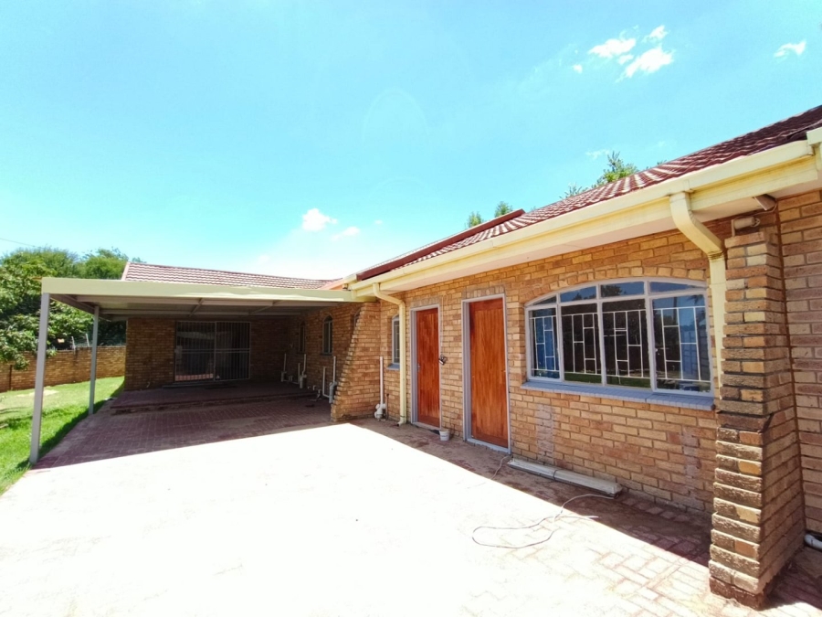 4 Bedroom Property for Sale in Elandia Free State